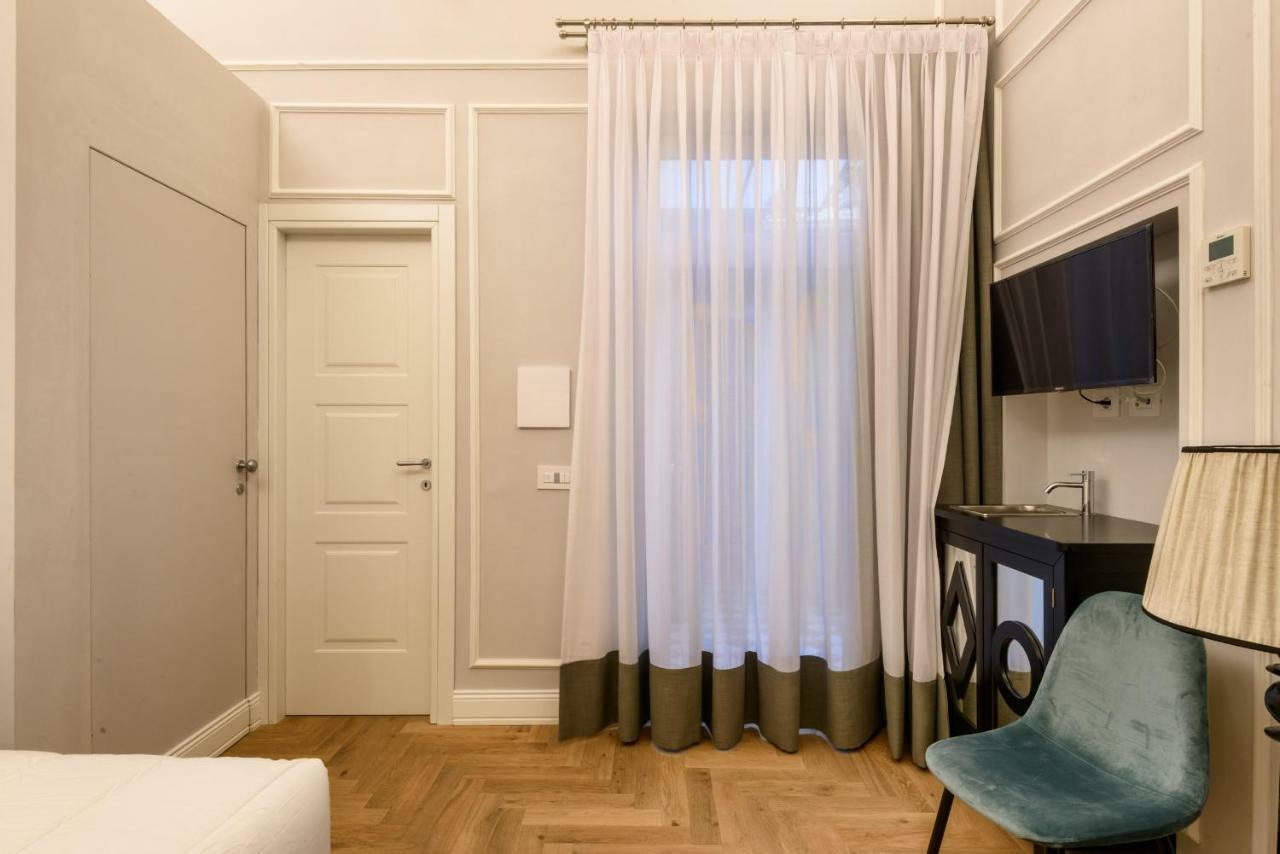Vivaldi Luxury Suites Флоренция Экстерьер фото