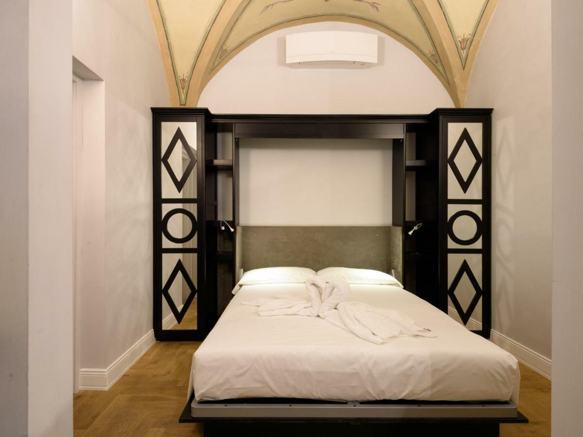 Vivaldi Luxury Suites Флоренция Экстерьер фото